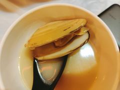 -鲜入围煮花胶鸡海鲜火锅