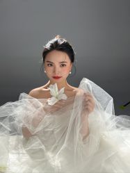 -乐派诗婚纱摄影