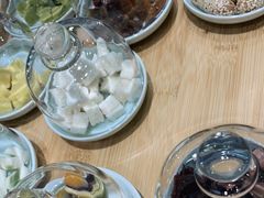 -阮大兴糕团(杭州西湖银泰百货店)