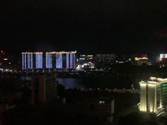 -张家界大成山水国际大酒店
