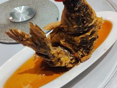 糖醋黄金鲤鱼-老牌坊鲁菜名店(聊城美食岛店)