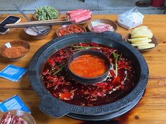 -黄潇洒老火锅(九眼桥宏济巷店)