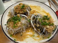 蒜蓉粉丝蒸鲍鱼-盈田盈粥庄(博山东路店)