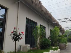 -悟空山宿陨石私汤温泉酒店(神舟大道地铁站店)