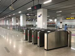 -龙溪路(地铁站)