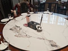 -梅花香里大酒店(郁金香路店)