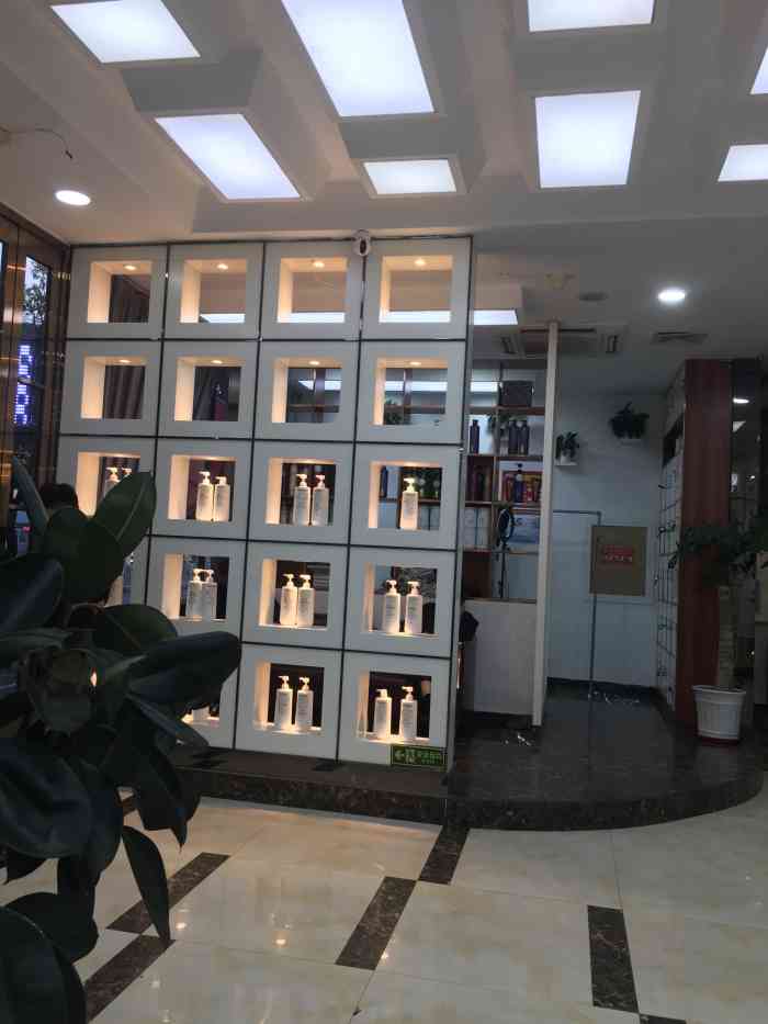 神剪沙龙(体育西路店)-"【项目】剪发剪的不错,虽然多等了会.1.