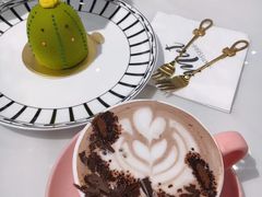 -Meet patisserie