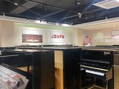 -柏斯音乐艺术中心·钢琴·吉他(上音店)