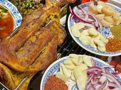 -李双猪·小龙虾·烧烤·羊肉煲(乐山店)
