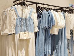 -URBAN REVIVO(七宝领展广场店)