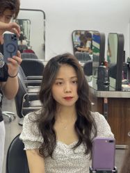 -诗悦发型SALON·圣罗兰店