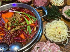 -老街·稳拈老火锅(海椒市店)