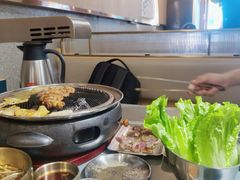 -围炉肉舍•炭烤活鳗•丹东海鲜烤肉(步行街店)