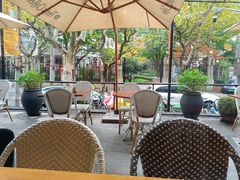 -Peet's 皮爷咖啡(东湖路手作店)