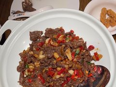 -爱碗亭·鲜炒湖南菜(壹城中心店)