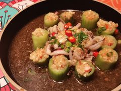 丝瓜烩阿根廷鲜鱿须-鲜味食族水产·海鲜餐厅