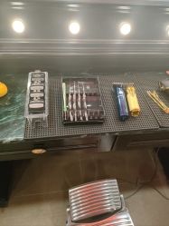 -东方先生国潮男士理发馆