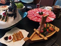 -鼎泰亨·海鲜牛肉餐厅(滨江店)