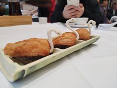 榴莲千丝酥-稻香酒家·34年老字号·港式粤菜(汉街店)