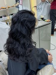 -十六番发型师事务所