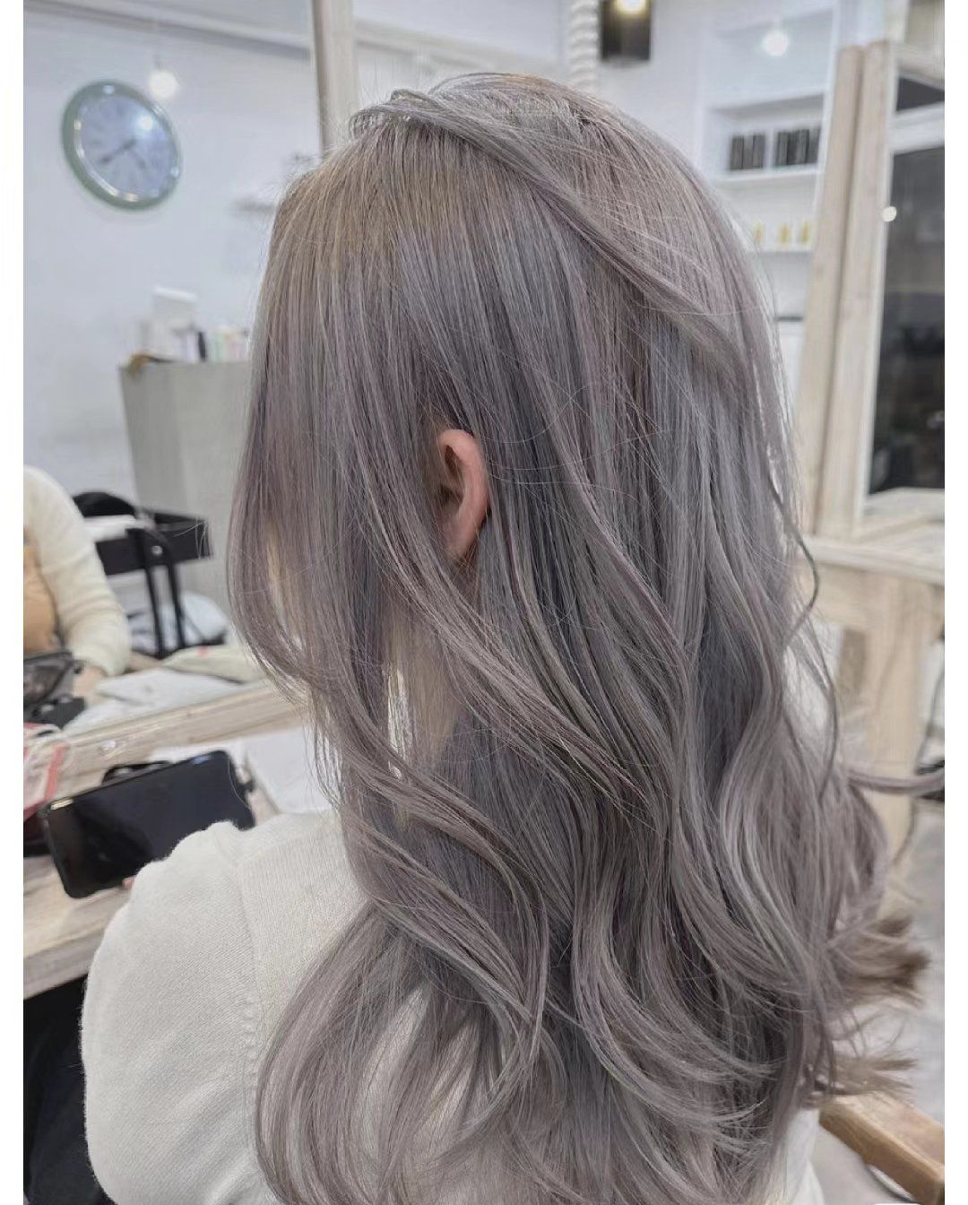 券烫染后,发质质感比烫染前更好的秘密武器