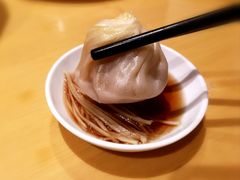 蟹粉小笼汤包-鼎泰丰(当代商城店)