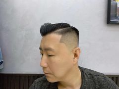 -鸿通城购物中心