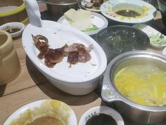-龙聚德北京烤鸭(沙坪坝华宇A馆店)
