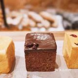 酥皮爆炸头 第一眼见到会以为是咸味的面包