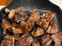 吊炉大块牛肉-老谷家黄泥烧鸽子·烧烤