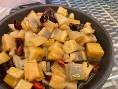 -去吃小龙虾·江湖菜·烧烤(南滨路店)