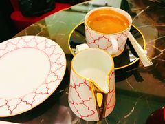 -Salon de The de Joel Robuchon(外滩18号店)