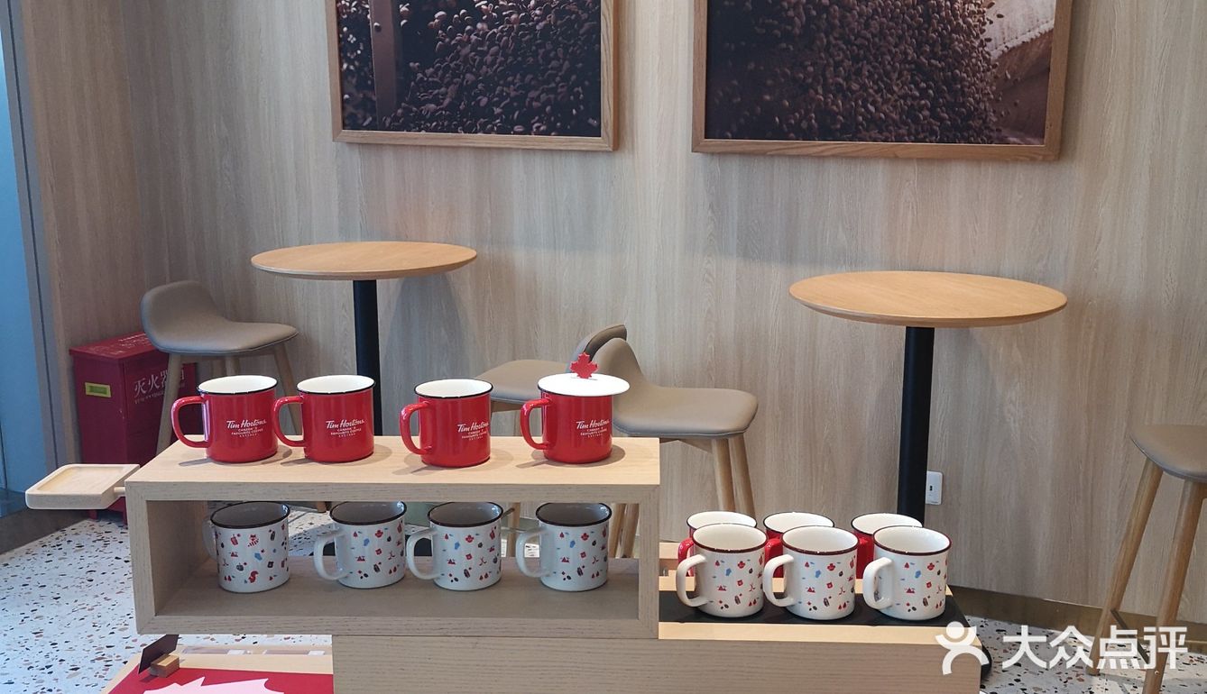 月亮🌙弯弯，绵绵绵绵缠缠。咖啡分你一半