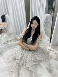 -莫小姐婚纱