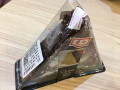 三角形黑森林蛋糕-红叶蛋糕(广达路总店)