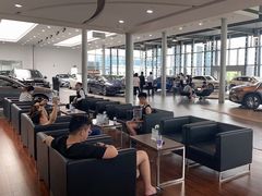 -杭州中升之星奔驰4S店(滨江店)