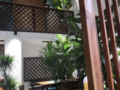 -八月美食小馆(银泰城总店)