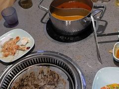 -金滏山烤肉·海鲜·火锅自助餐厅(襄阳万达店)