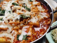 -亲昵春川鸡排(韩国美食街店)