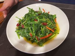 -香山湖渔家大院