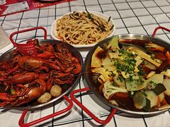 -李双猪·小龙虾·烧烤·羊肉煲(乐山店)
