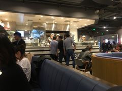 -PRADA普拉达(国际广场店)