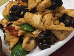 -绿岛酒楼(小海地店)