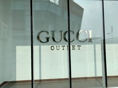 -Gucci(首创奥特莱斯店)