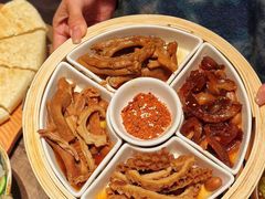 -蘑界·野生菌火锅(深业上城店)