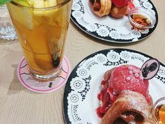 水果冰红茶-Dazzling Cafe 蜜糖吐司专卖店