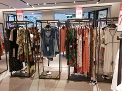 -ZARA(万达广场二七店)