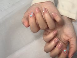 -董小姐日式美甲美睫·皮肤管理