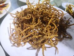 -四川小胡子海鲜(丁村万人海鲜广场店)